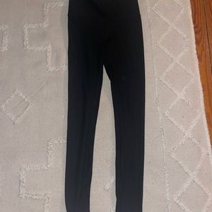 LULULEMON - Black 28” Align Leggings